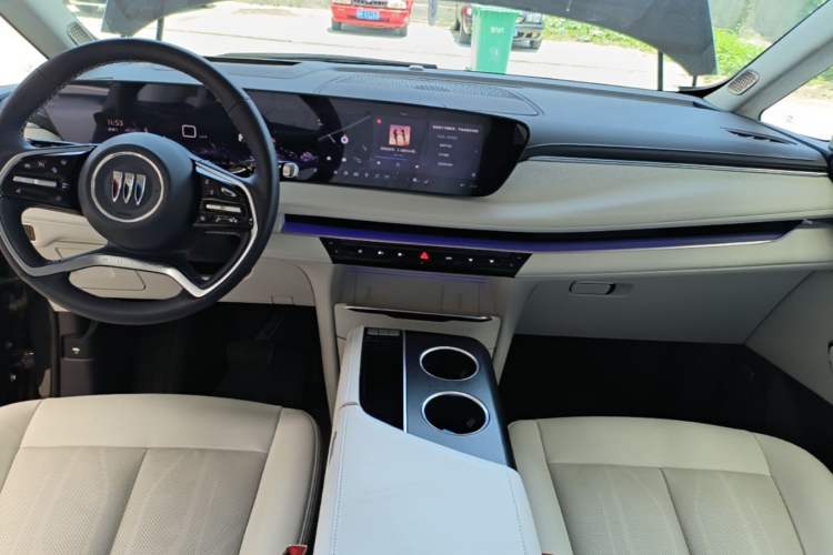 Used Buick GL8 New Energy 2026 Model Lu Zun Luxury Edition Audio And AC Panel