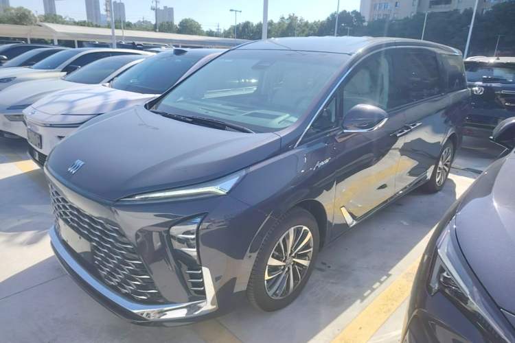 Buick GL8 New Energy 2026 Model Lu Zun Luxury Edition
