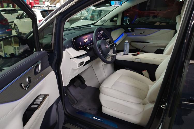 Used Buick GL8 New Energy 2026 Model Lu Zun Luxury Edition Driver Seat