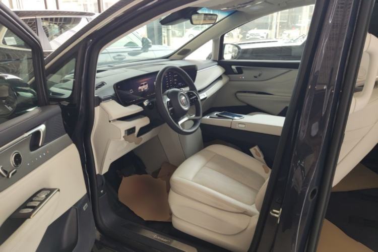 Used Buick GL8 New Energy 2026 Model Lu Zun Luxury Edition Driver Seat