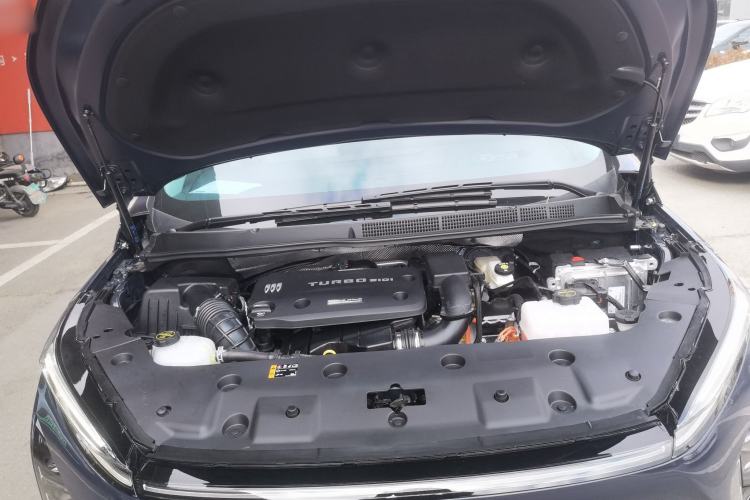 Used Buick GL8 New Energy 2026 Model Lu Zun Luxury Edition Engine Bay