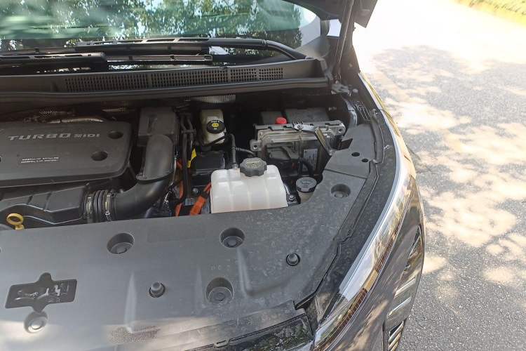 Used Buick GL8 New Energy 2026 Model Lu Zun Luxury Edition Engine Bay Left