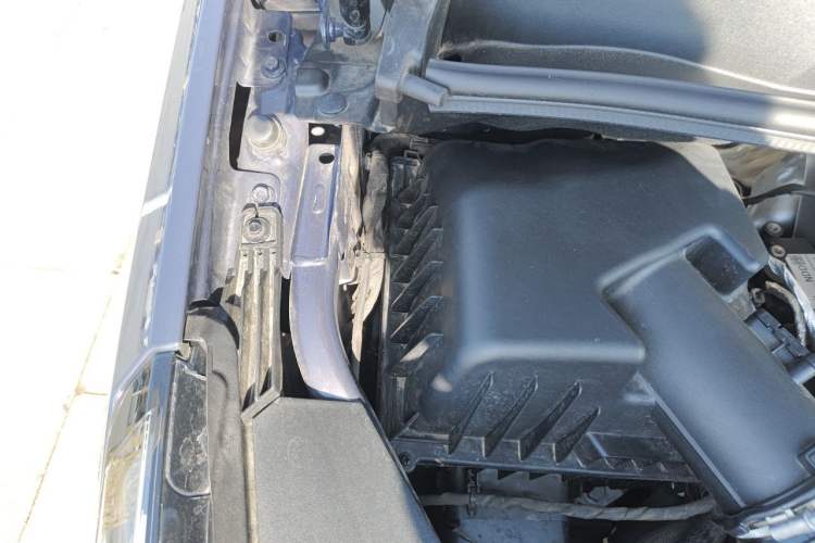 Used Buick GL8 New Energy 2026 Model Lu Zun Luxury Edition Engine Bay Right