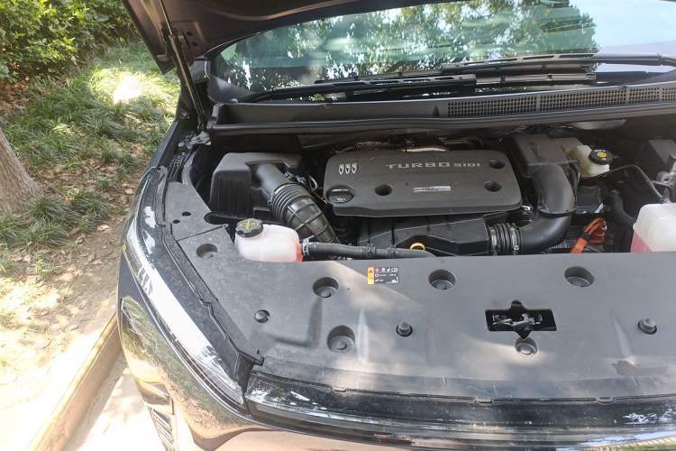 Used Buick GL8 New Energy 2026 Model Lu Zun Luxury Edition Engine Bay Right