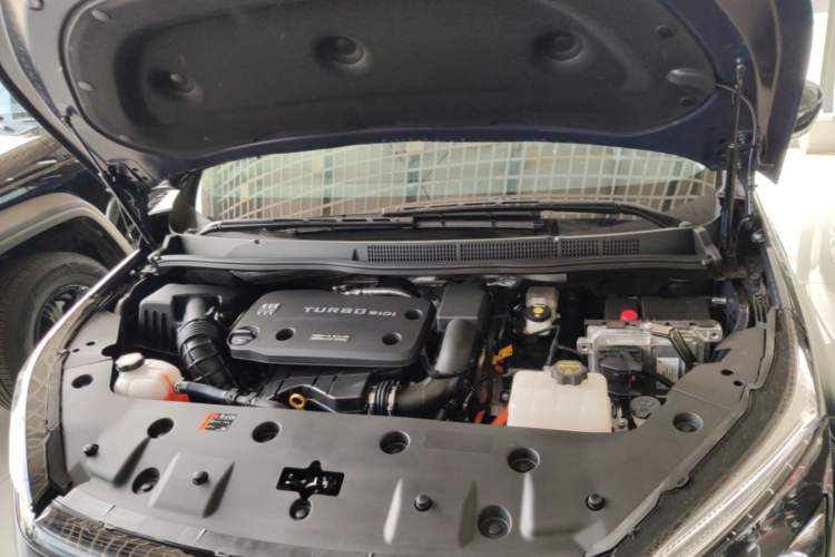 Used Buick GL8 New Energy 2026 Model Lu Zun Luxury Edition Engine Bay