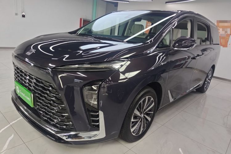 Buick GL8 New Energy 2026 Model Lu Zun Luxury Edition