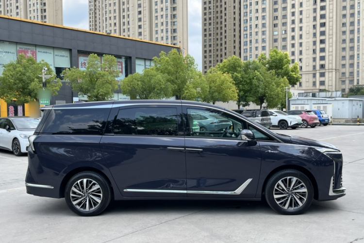 Used Buick GL8 New Energy 2026 Model Lu Zun Luxury Edition Exterior 4