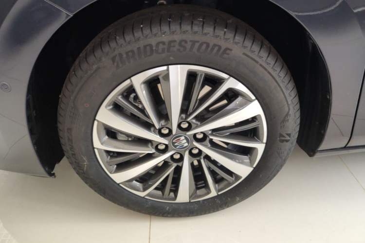 Used Buick GL8 New Energy 2026 Model Lu Zun Luxury Edition Exterior 4