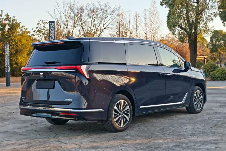 Used Buick GL8 New Energy 2026 Model Lu Zun Luxury Edition Exterior 5