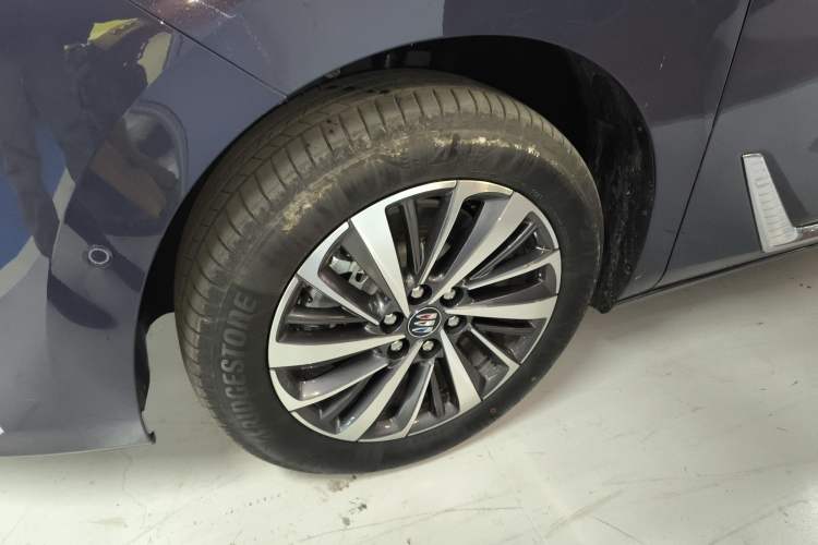 Used Buick GL8 New Energy 2026 Model Lu Zun Luxury Edition Exterior 7