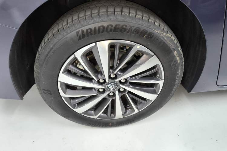 Used Buick GL8 New Energy 2026 Model Lu Zun Luxury Edition Exterior 8