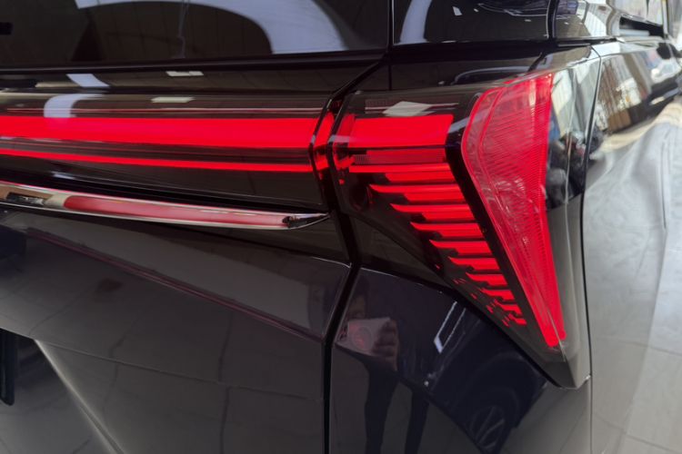 Used Buick GL8 New Energy 2026 Model Lu Zun Prestige Edition Exterior 8