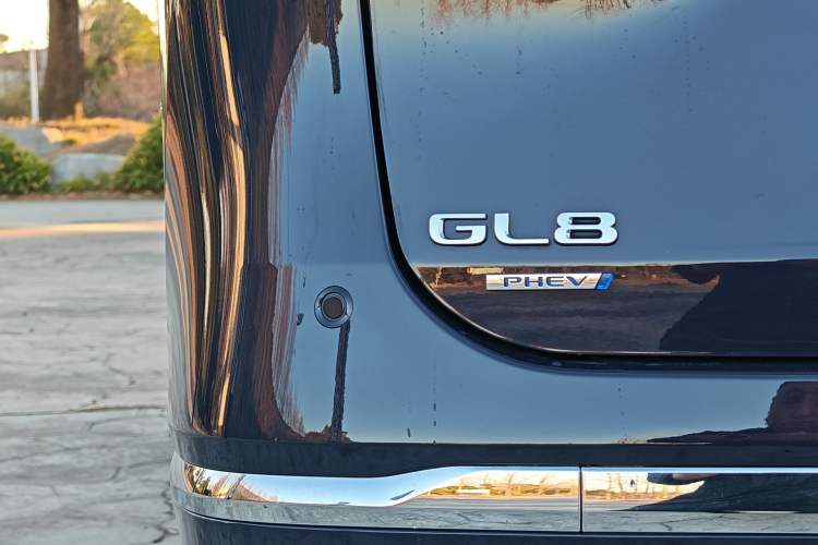 Used Buick GL8 New Energy 2026 Model Lu Zun Luxury Edition Exterior 9