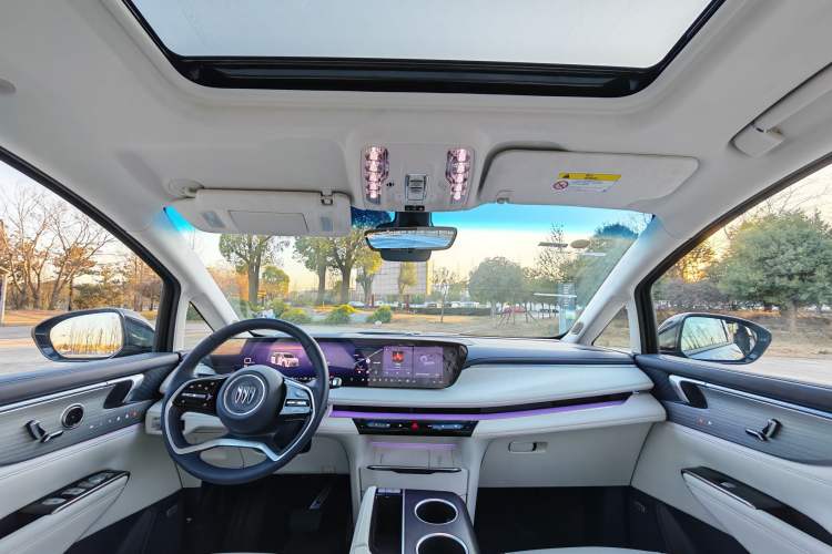 Used Buick GL8 New Energy 2026 Model Lu Zun Luxury Edition Headliner