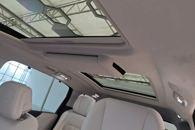 Used Buick GL8 New Energy 2026 Model Lu Zun Luxury Edition Headliner