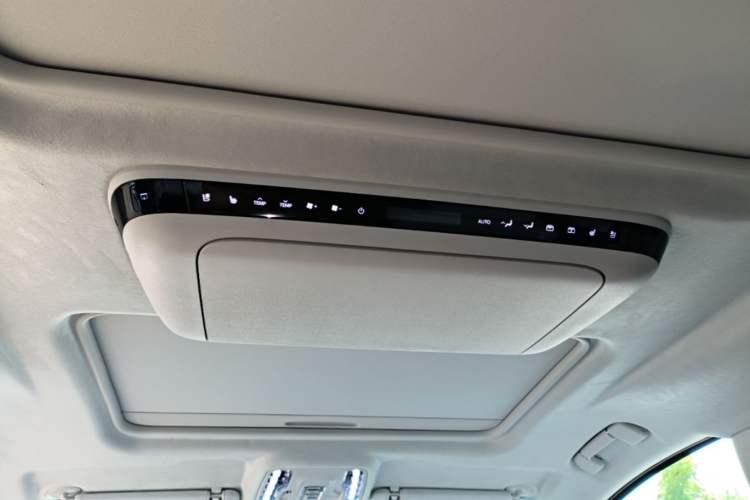 Used Buick GL8 New Energy 2026 Model Lu Zun Luxury Edition Headliner