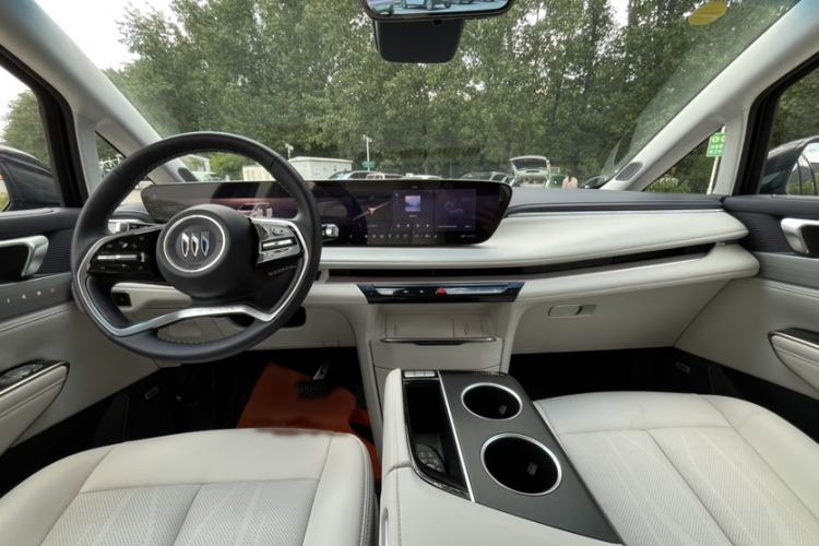 Used Buick GL8 New Energy 2026 Model Lu Zun Luxury Edition Interior 2
