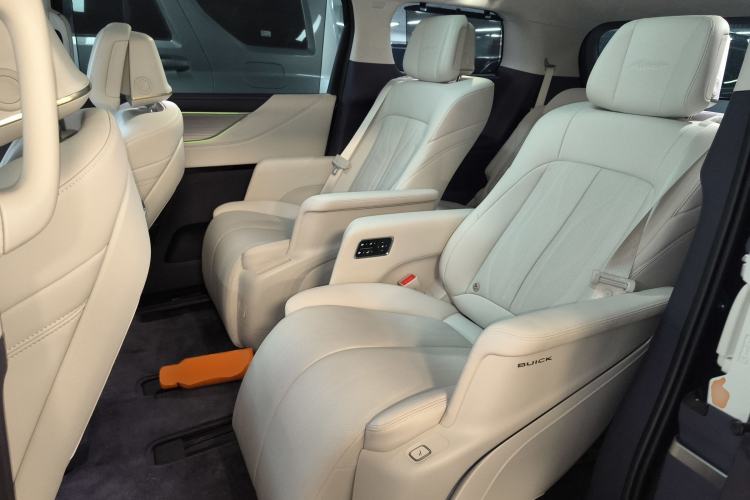 Used Buick GL8 New Energy 2026 Model Lu Zun Luxury Edition Interior 4