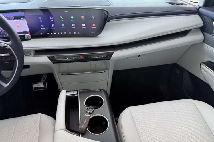 Used Buick GL8 New Energy 2026 Model Lu Zun Prestige Edition Interior 5