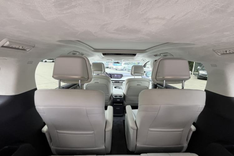 Used Buick GL8 New Energy 2026 Model Lu Zun Luxury Edition Interior 6