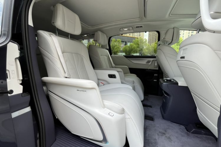 Used Buick GL8 New Energy 2026 Model Lu Zun Luxury Edition Interior 7