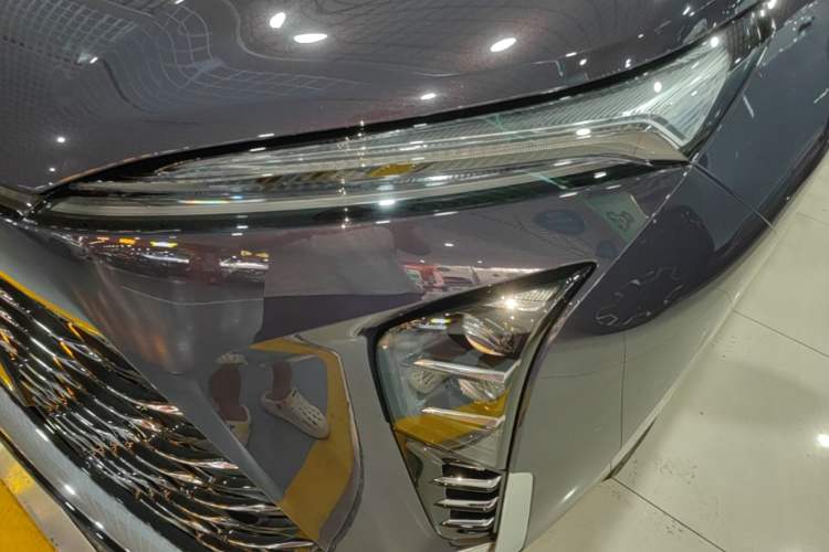 Used Buick GL8 New Energy 2026 Model Lu Zun Luxury Edition Left Front Headlight