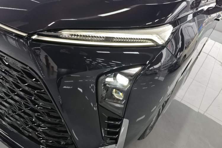 Used Buick GL8 New Energy 2026 Model Lu Zun Luxury Edition Left Front Headlight