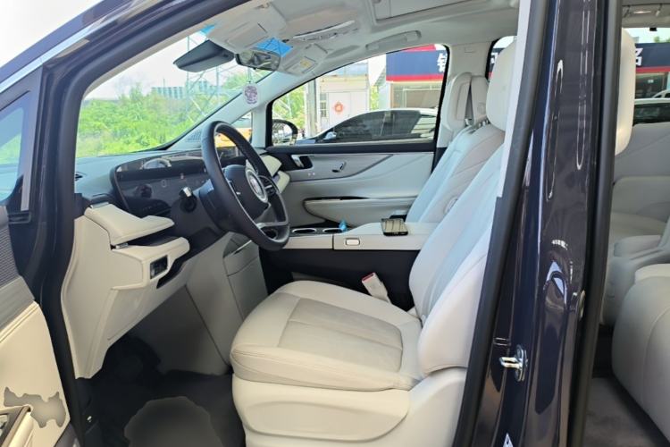 Used Buick GL8 New Energy 2026 Model Lu Zun Luxury Edition Left Front Seat