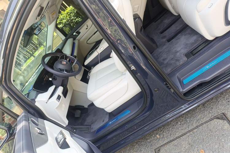 Used Buick GL8 New Energy 2026 Model Lu Zun Luxury Edition Left Front Seat