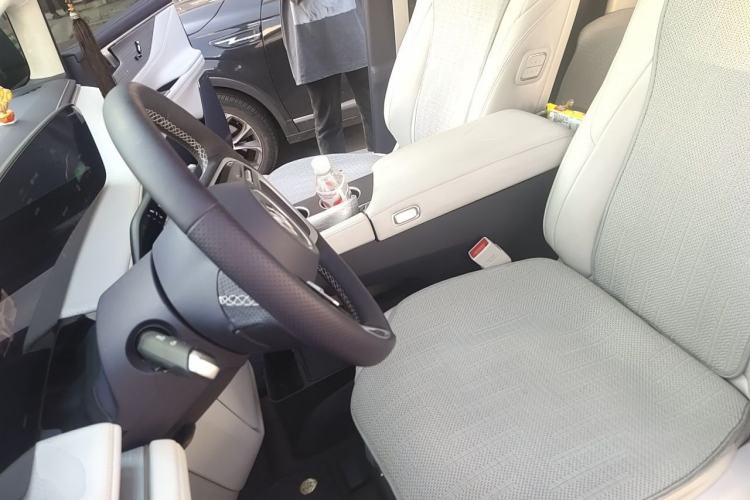 Used Buick GL8 New Energy 2026 Model Lu Zun Prestige Edition Left Front Seat