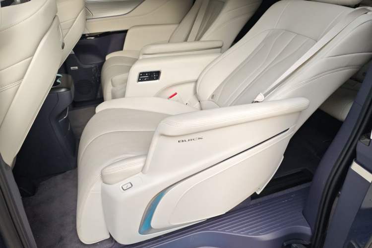 Used Buick GL8 New Energy 2026 Model Lu Zun Luxury Edition Left Rear Seat