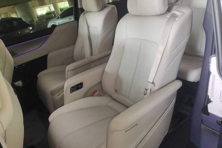 Used Buick GL8 New Energy 2026 Model Lu Zun Prestige Edition Left Rear Seat