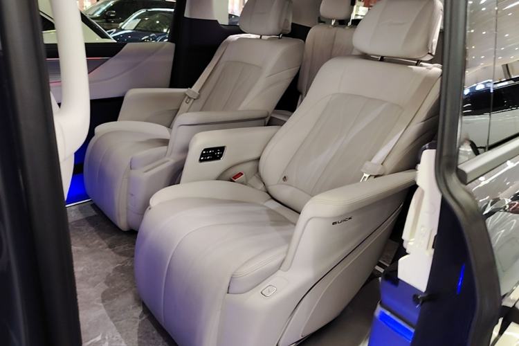 Used Buick GL8 New Energy 2026 Model Lu Zun Luxury Edition Left Rear Seat