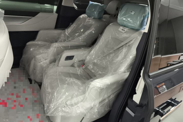 Used Buick GL8 New Energy 2026 Model Lu Zun Luxury Edition Left Rear Seat
