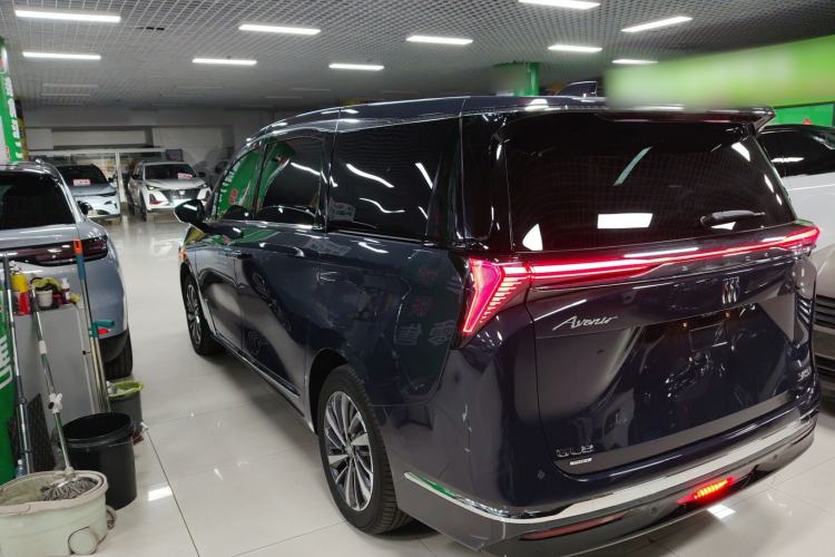 Used Buick GL8 New Energy 2026 Model Lu Zun Luxury Edition Left Side
