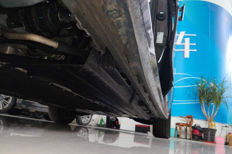 Used Buick GL8 New Energy 2026 Model Lu Zun Luxury Edition Left Side Sill