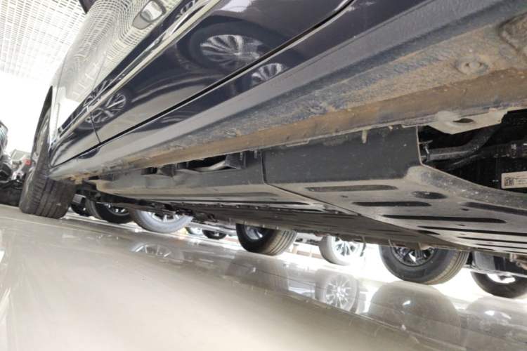 Used Buick GL8 New Energy 2026 Model Lu Zun Luxury Edition Left Side Sill