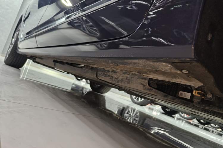 Used Buick GL8 New Energy 2026 Model Lu Zun Luxury Edition Left Side Sill