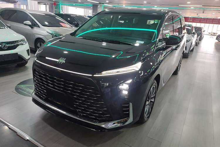 Buick GL8 New Energy 2026 Model Lu Zun Luxury Edition