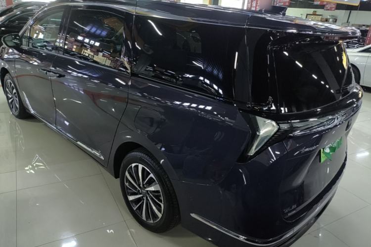 Used Buick GL8 New Energy 2026 Model Lu Zun Luxury Edition Rear Left 45 Deg