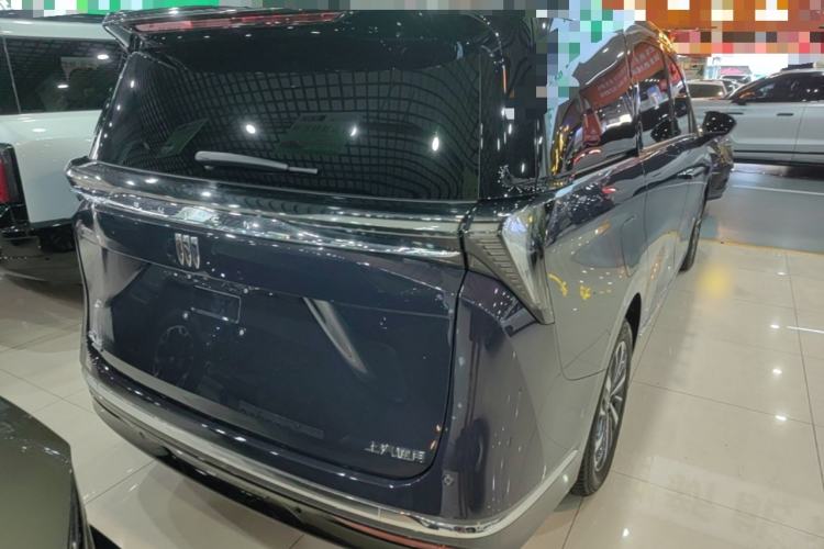Used Buick GL8 New Energy 2026 Model Lu Zun Luxury Edition Rear Right 45 Deg