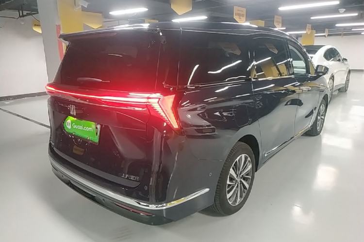 Used Buick GL8 New Energy 2026 Model Lu Zun Luxury Edition Rear Right 45 Deg