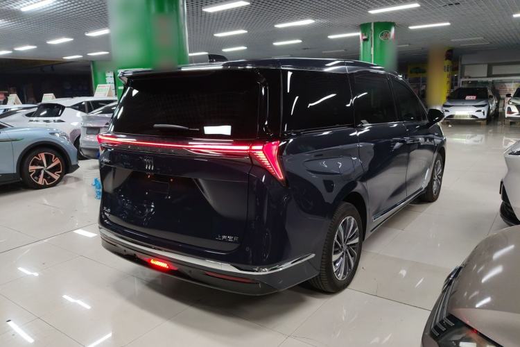 Used Buick GL8 New Energy 2026 Model Lu Zun Luxury Edition Rear Right 45 Deg
