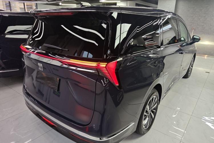 Used Buick GL8 New Energy 2026 Model Lu Zun Luxury Edition Rear Right 45 Deg