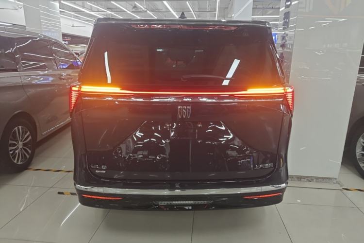 Used Buick GL8 New Energy 2026 Model Lu Zun Prestige Edition Rear