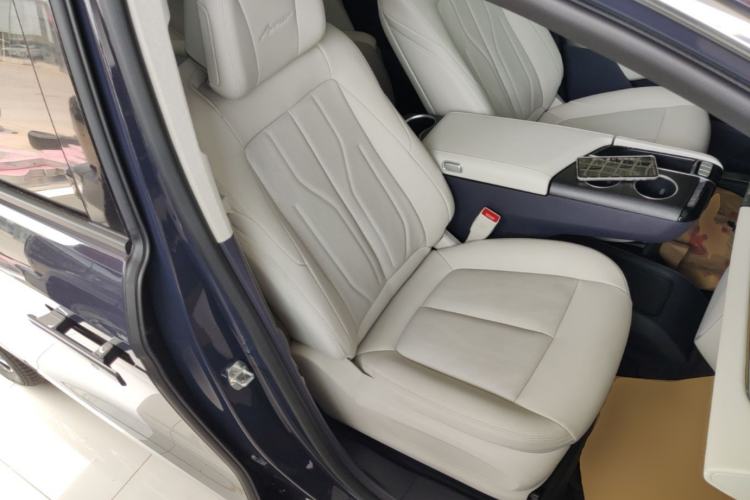 Used Buick GL8 New Energy 2026 Model Lu Zun Luxury Edition Right Front Seat