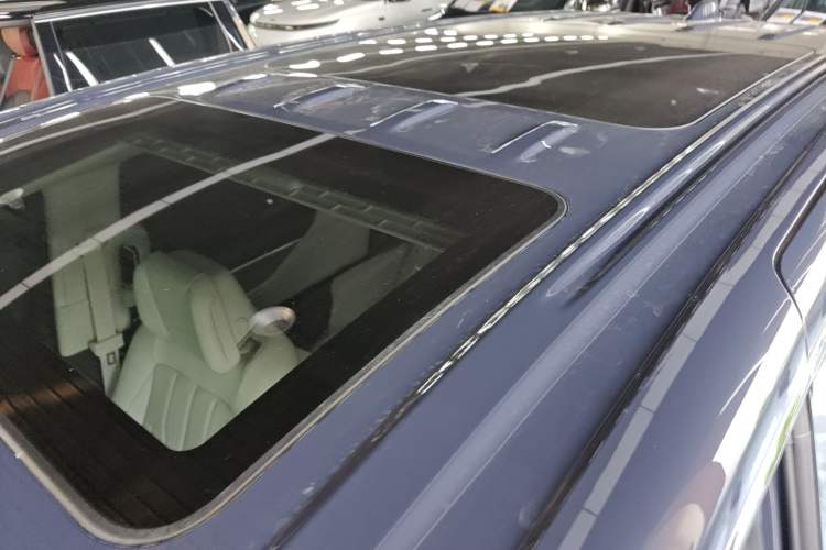 Used Buick GL8 New Energy 2026 Model Lu Zun Luxury Edition Roof
