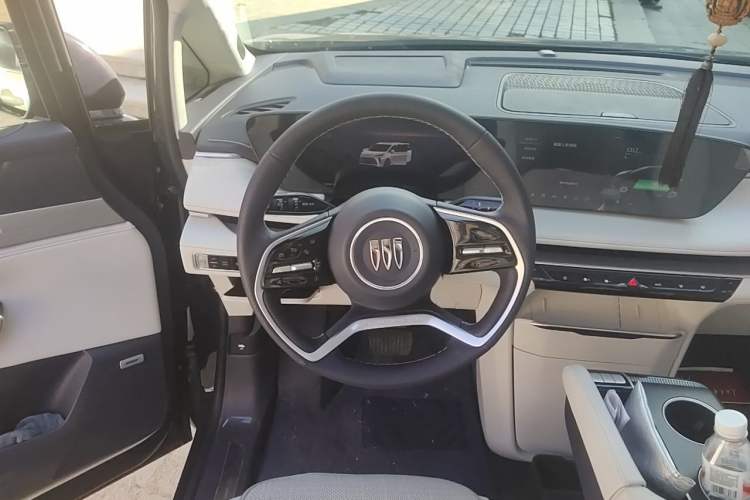 Used Buick GL8 New Energy 2026 Model Lu Zun Prestige Edition Steering Wheel
