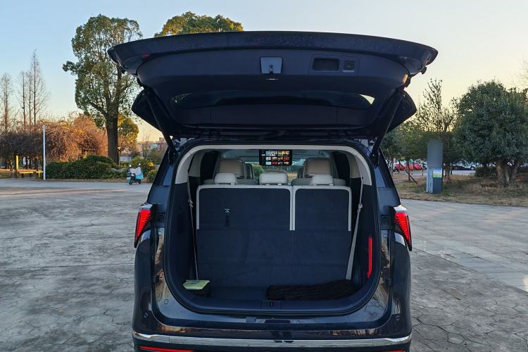 Used Buick GL8 New Energy 2026 Model Lu Zun Luxury Edition Trunk
