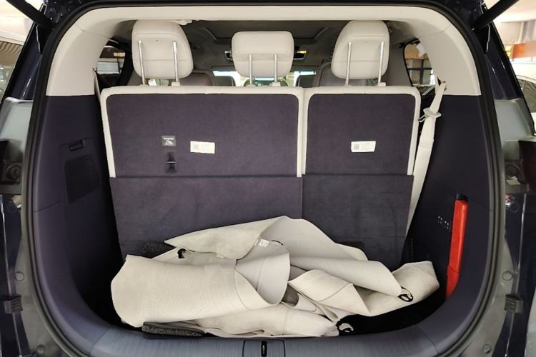 Used Buick GL8 New Energy 2026 Model Lu Zun Luxury Edition Trunk